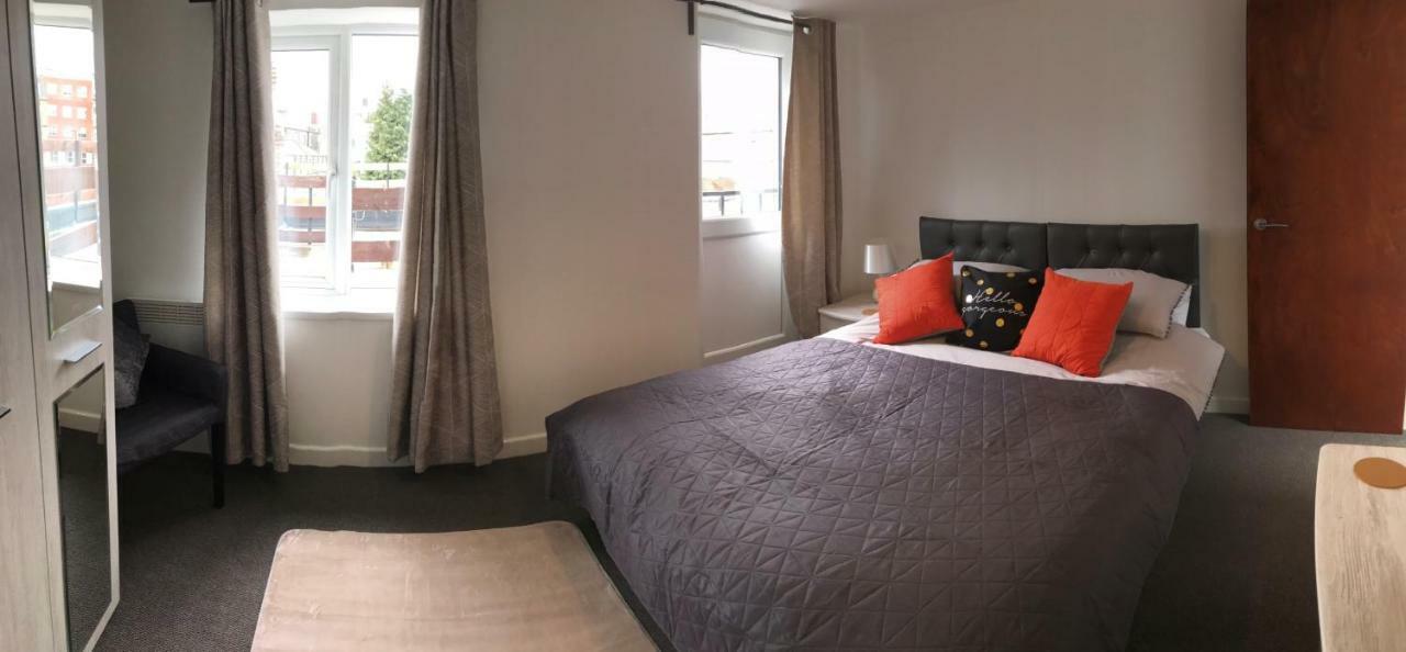 2 Bed Apartment With 2 Ensuites-Near Train Station /Mayflower /City 사우샘프턴 외부 사진